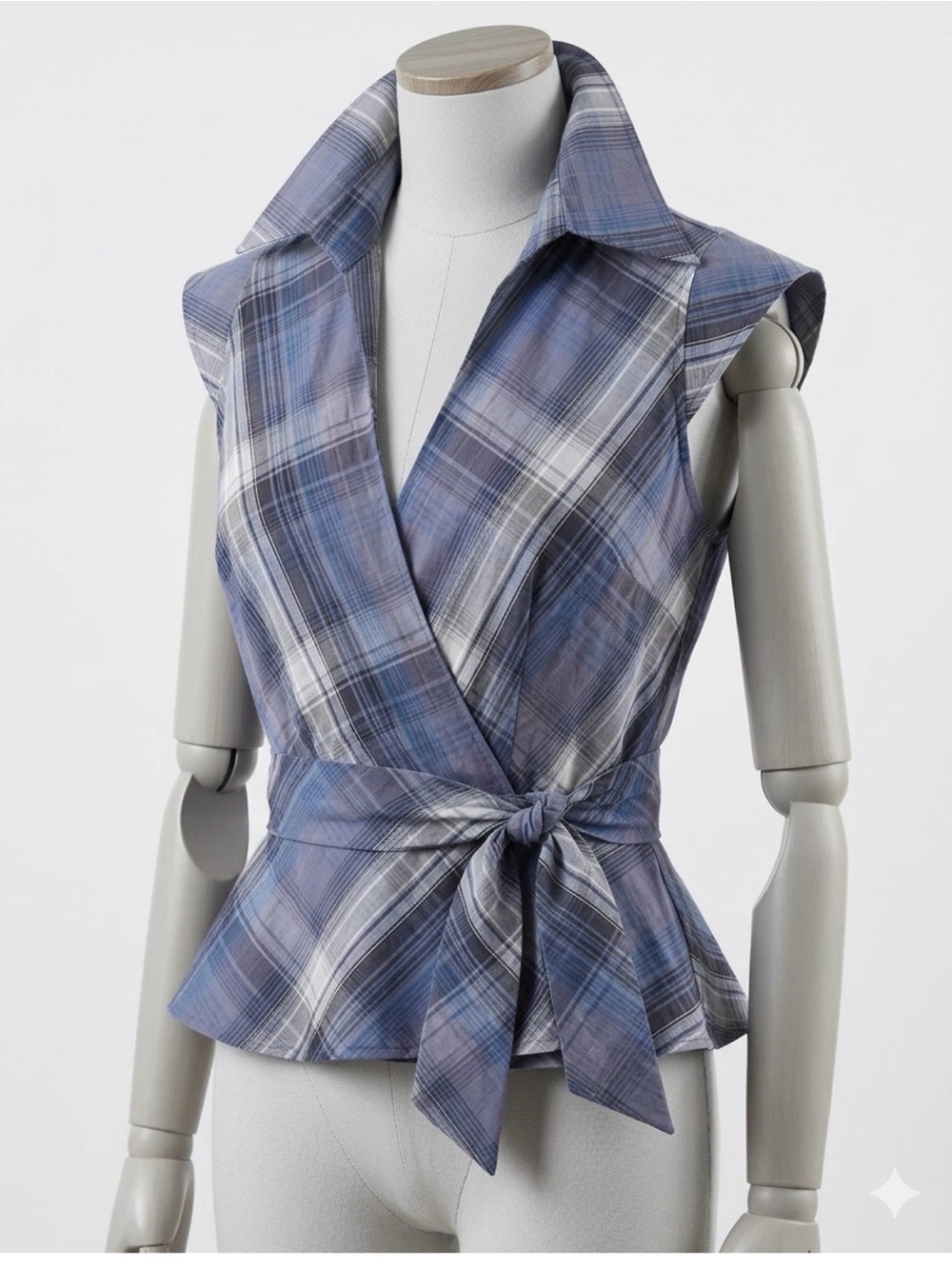 Finley Sleeveless Plaid Wrap Tie Waist Top Size Large